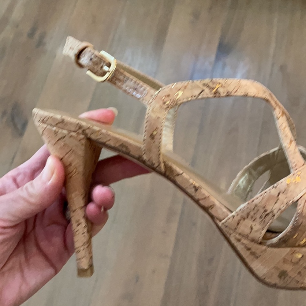 Stuart Weitzman Cork High Heels- Size 9 - Picture 12 of 16